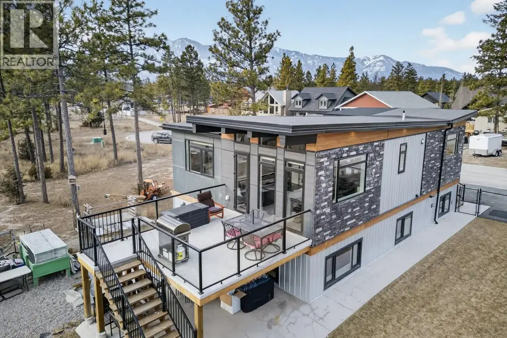 4978 Ponderosa Crescent, Canal Flats